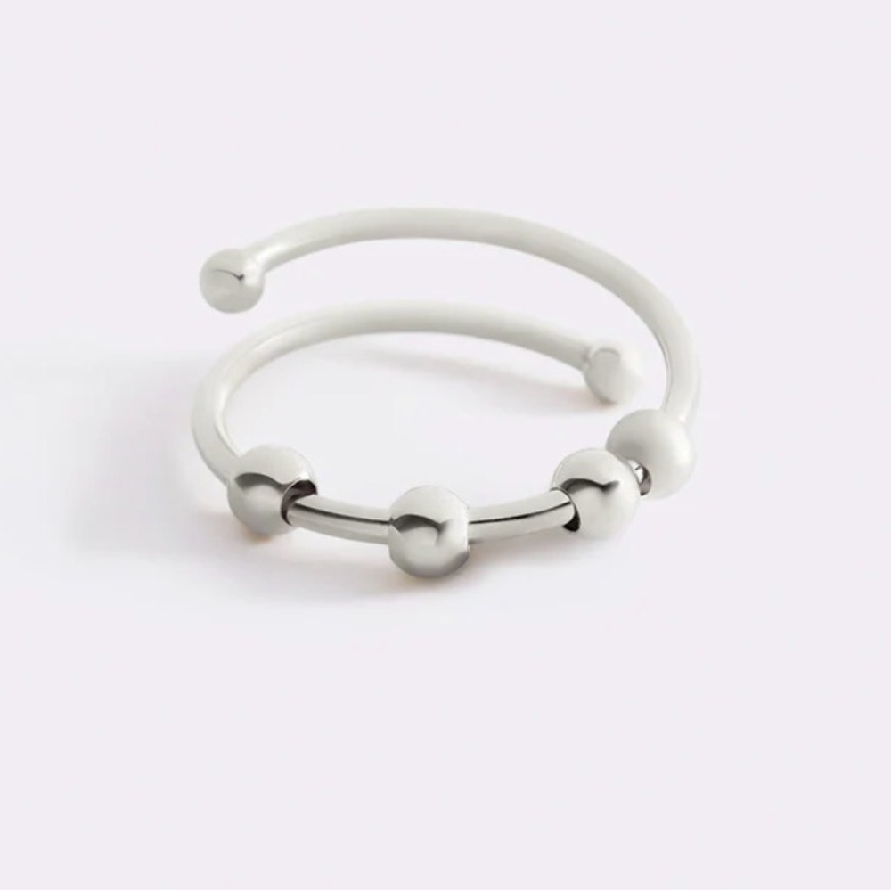 Elegant Silver Beaded Fidget Ring - Picture 2 of 3